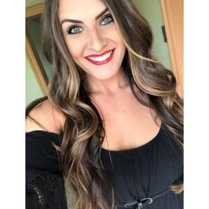 Meet your Posher, Leah